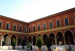 Aperitivi a palazzo Trecchi giovedì 18 giugno