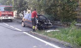Raid contro Galli, vettura data alle fiamme