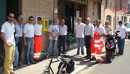 Vandalismi al defibrillatore, soccorsi partono a vuoto