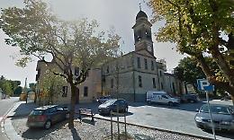 Calci alla porta dell’oratorio 
denunciati quattro minorenni