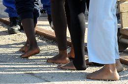 Migranti, Tar: stop ordinanza Musumeci