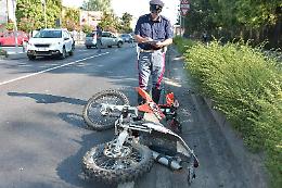 Collisione auto-moto, ferito 17enne di Cappella