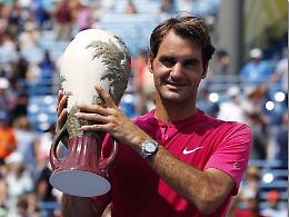 Roger Federer fermo per infortunio