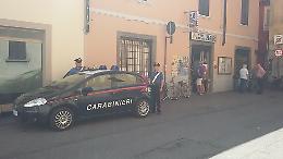 Furto in un bar, casalinga inchiodata dalle telecamere
