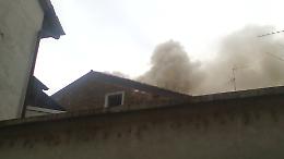 Incendio nella centralissima via Frecavalli