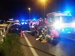 Terribile schianto tra auto: 7 feriti, grave bimba di 8 anni