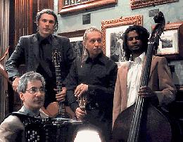 Musica e atmosfere parigine a Corte de’Cortesi
