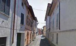 Non risponde, morta in casa