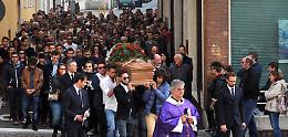 In centinaia per salutare Gabriele
