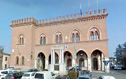 Tenta di rubare un'auto, 
viene inseguito e arrestato
 