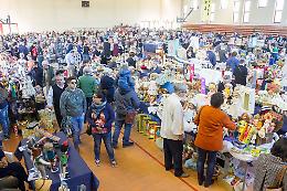 Un milione di giocattoli: folla e successo a Cavatigozzi