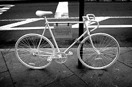 Ghost Bike: richiamo alla politica sulla sicurezza stradale