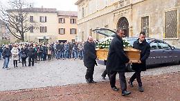 L'ultimo saluto al 31enne Matteo Denti nella chiesa di San Michele