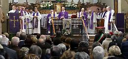 Grande folla al santuario
Una domenica di devozione