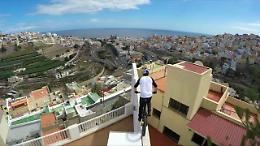 Spagna, pedalata da vertigine: le acrobazie sui tetti di Las Palmas