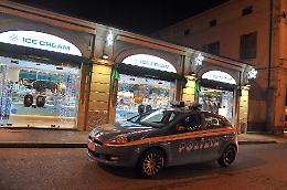 Rapina con siringa, terrore alla gelateria Ice Cream