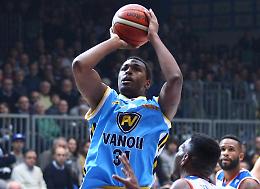 La Vanoli sprofonda poi risale, a Varese ko al supplementare (87-82)