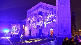 Luci sul  duomo di Parma
La firma è di Nereo Rotelli