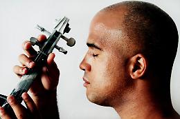 Milano. Fra jazz e tradizioni africane con Daniel Bernard Roumain 