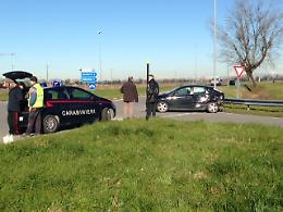 Scontro al 'solito' rondò, ferito un 58enne cremonese