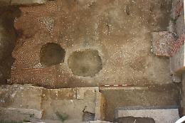 Ritrovamento archeologico in via Colletta, le foto