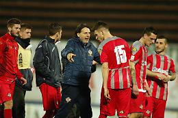 Sprofondo grigiorosso
La Cremo spreca e paga (2-1) 
