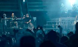 Vasco Rossi - &ldquo;Il blues della chitarra sola&rdquo; (versione live)