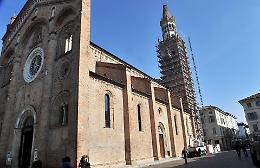 Duomo, 'ammalati' torre e campanone
