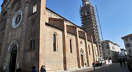 Ammalati torre e campanone
Il duomo ha bisogno di restauri