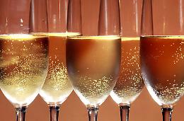Parma. A Mangia come scrivi si brinda con Buticchi, Leoni, Maggi, They e... con il Franciacorta 