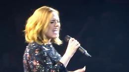Adele, la maledizione di "All I Ask": la canzone si interrompe e il pubblico interviene