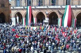 25 Aprile: corteo, contestazione e campane a festa