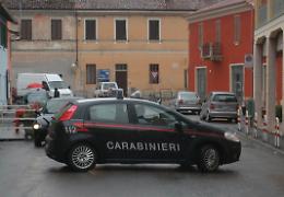Vanno in oratorio, casa razziata