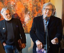 Sgarbi a Villa Medici: 'Io nudo? Un'opera d'arte'