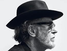 “Passo d'uomo”: il libro autobiografico di Francesco De Gregori