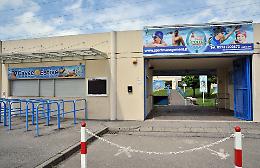 Raid notturno in piscina