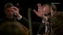 "La cura": emozionante live di Battiato con la Ensemble Symphony Orchestra