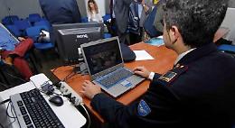 Dilagano le frodi online, l'allarme di Equitalia