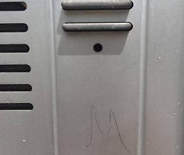 Cassette e citofoni segnati, è giallo
