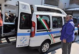 Autoambulanza Avis cerca giovani per il servizio civile