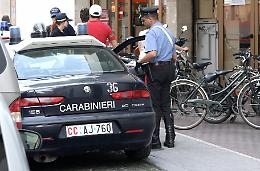 Notte alcolica in piazza Lodi. Saccheggio violento al market
