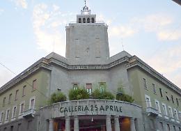 Cremona. Il mercatino dell’antiquariato è spostato in corso Campi e in Galleria XXV Aprile