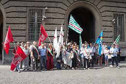 In prefettura l'ira dei postini