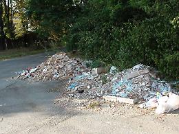 Le immagini della enorme discarica abusiva a Cavatigozzi
