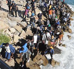L'emergenza migranti è diventata la normalità