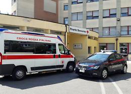 Scappa dopo aver causato un incidente, ma poi confessa in caserma