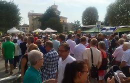 Castelvetro gremito, successo per la Sagra dello scalogno piacentino