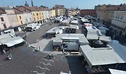Mercato, gli stalli vanno a gara