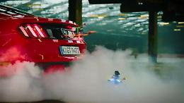 Ford, sfida tra droni e sportive