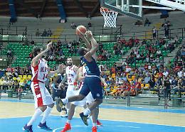 La Vanoli vende cara la pelle con Milano: sconfitta 82-74
